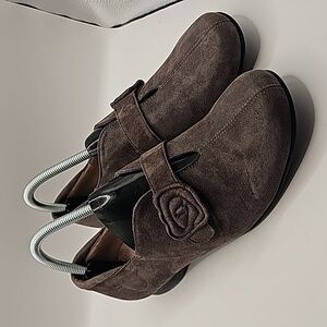 Beautyfeel made in Israel womens suede shoes size 40